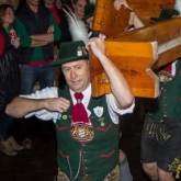 "Bench Dance" with G.T.E.V. D'Oberlandler