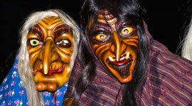twowitches