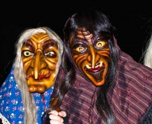 twowitches